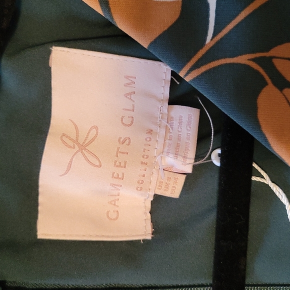 Gal meets glam dress - Picture 2 of 6